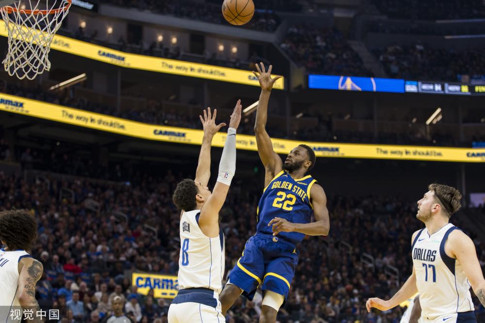 在此背景下 在此背景下